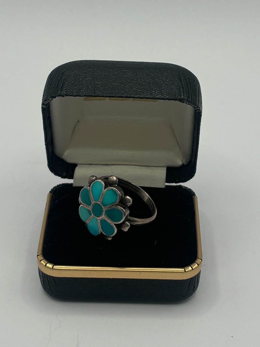 Vtg Zuni Sterling Silver Turquoise Inlay Flower Ring Size 8 Signed BK 4.6g